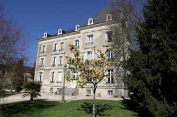 Hus i Chinon, Centre-Val de Loire 10108016
