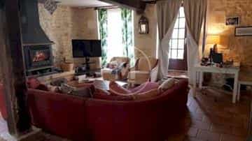 Rumah di Vivonne, 86370, France, Poitou-Charentes 10108058