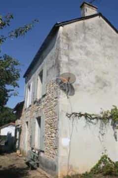 casa no Civray, 86400, France, Poitou-Charentes 10108097