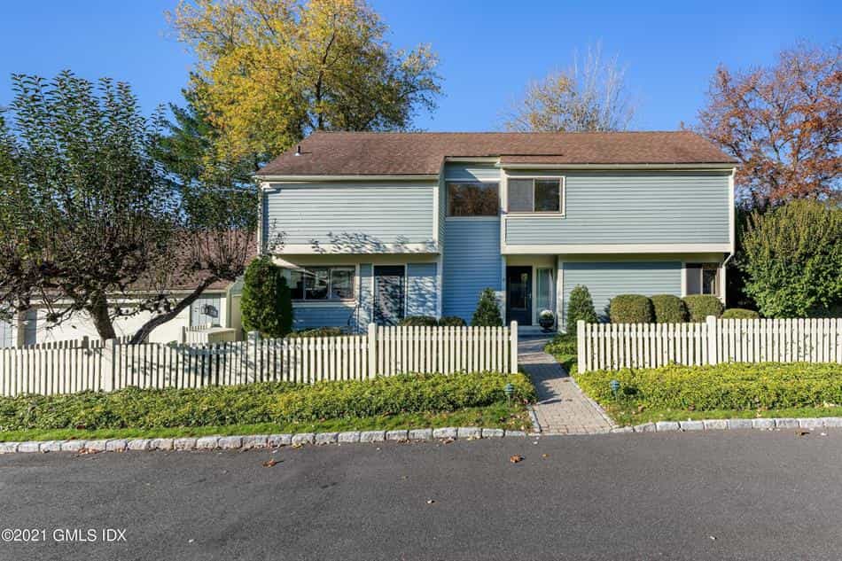 House in Rock Ridge, Connecticut 10108660