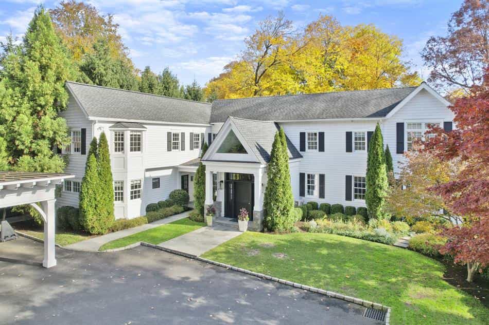 House in Rock Ridge, Connecticut 10108745