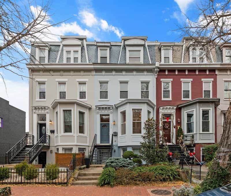 House in Washington, District Of Columbia 10108836