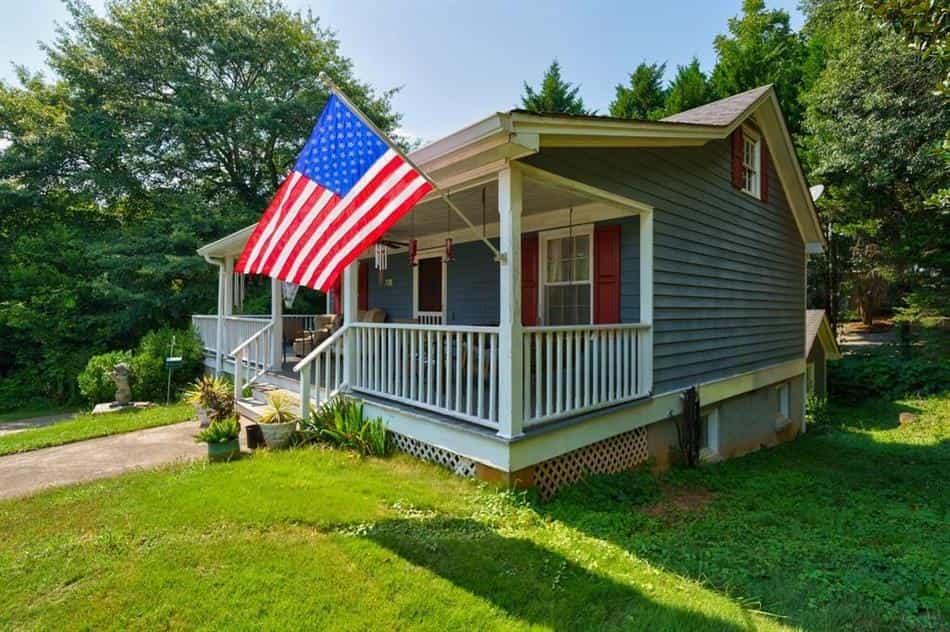 House in Roswell, Georgia 10109137