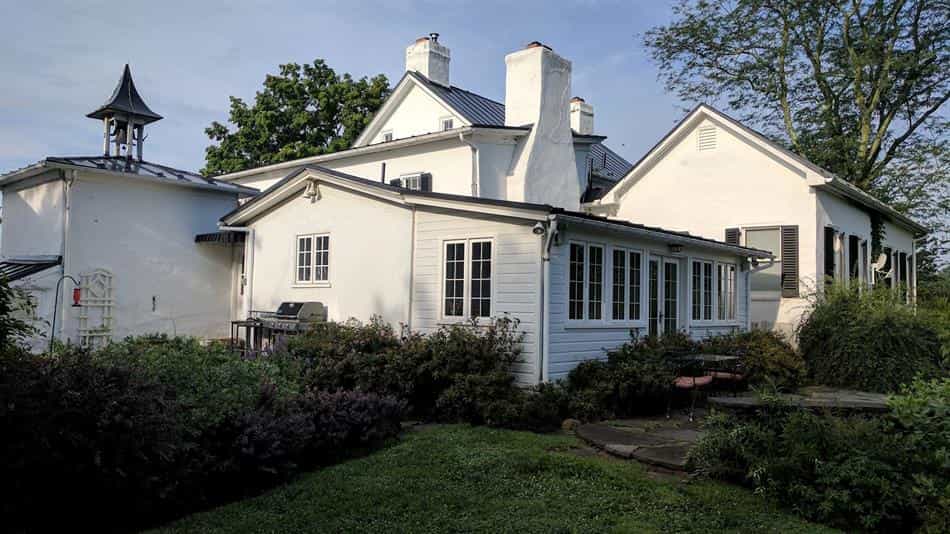 House in Bloomfield, Virginia 10109860