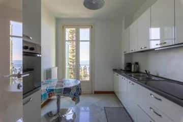 公寓 在 Ospedaletti, Liguria 10109895