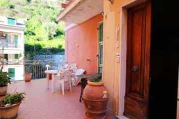 Condominium in Vernazza, Liguria 10109933
