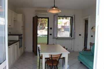 公寓 在 Molino Nuovo, Liguria 10109938