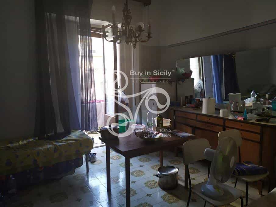 Eigentumswohnung im Via Raimondo Feletti, Sicily 10110077