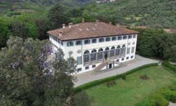 Eigentumswohnung im Lucca, Tuscany 10110174