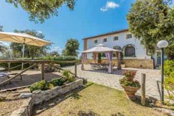 Dom w Monsummano Terme, Tuscany 10110177