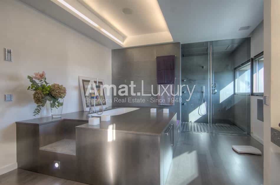 House in Cl Doctor Gimeno, Barcelona 10110259