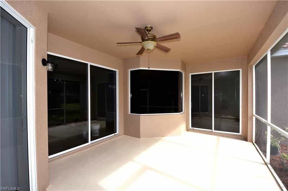 House in Fort Myers, Florida 10110571