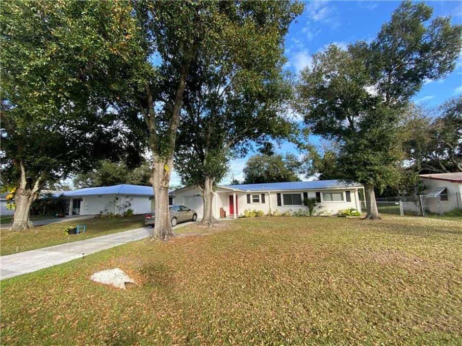 House in Florida Ridge, Florida 10110594