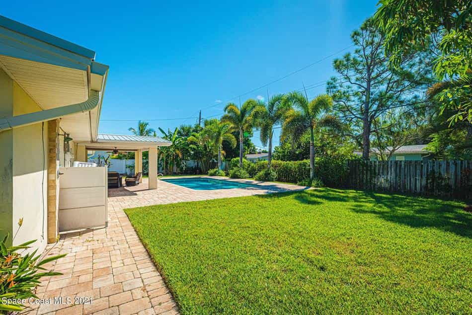 Будинок в Melbourne Beach, Florida 10110651