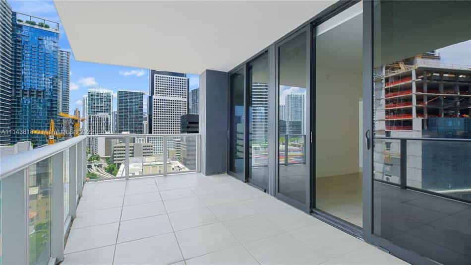 Condominium in Miami, Florida 10110669