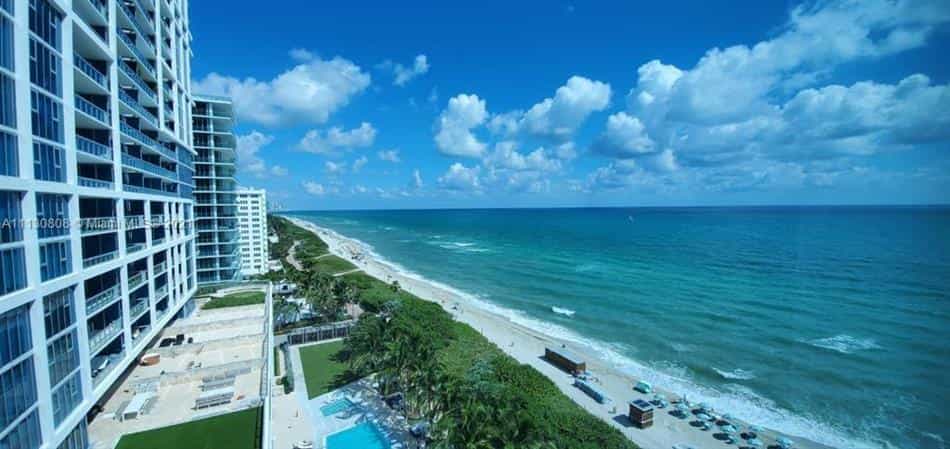 Квартира в Miami Beach, Florida 10110690