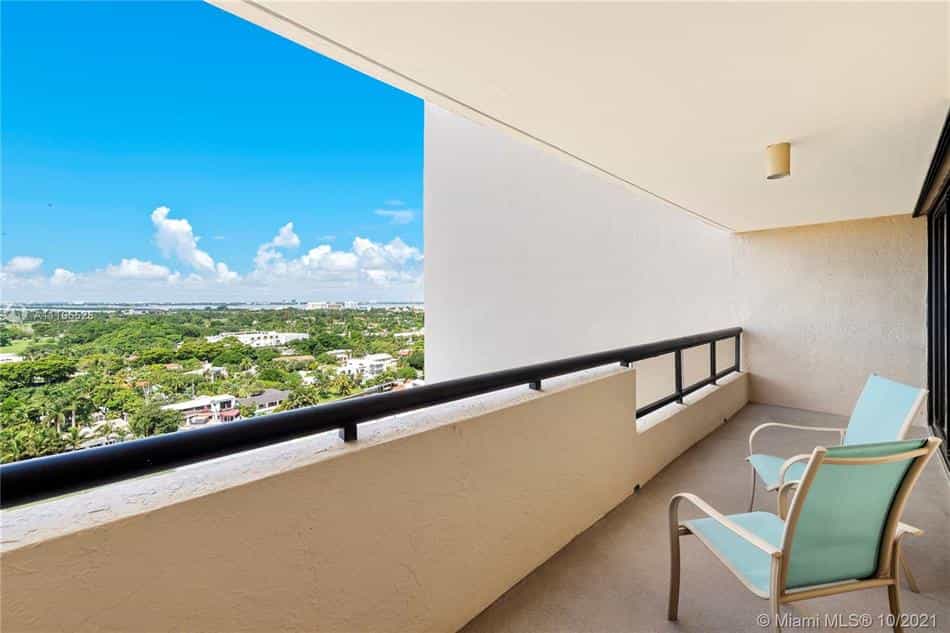 Eigentumswohnung im Miami Beach, Florida 10110696