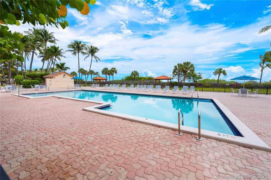 Eigentumswohnung im Miami Beach, Florida 10110696