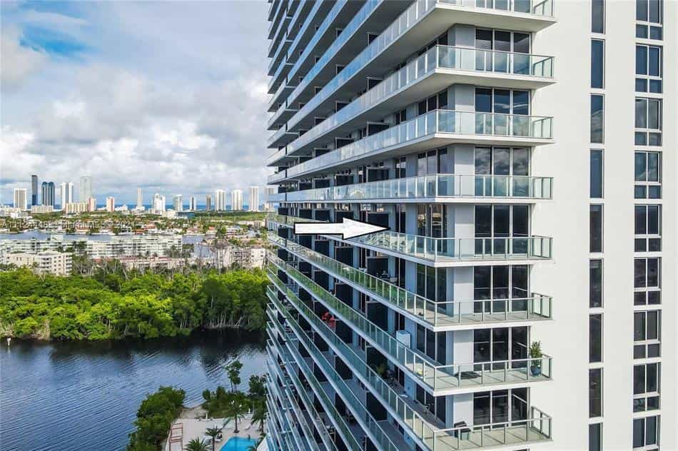 Condominium in Palmetto Bay, Florida 10110794