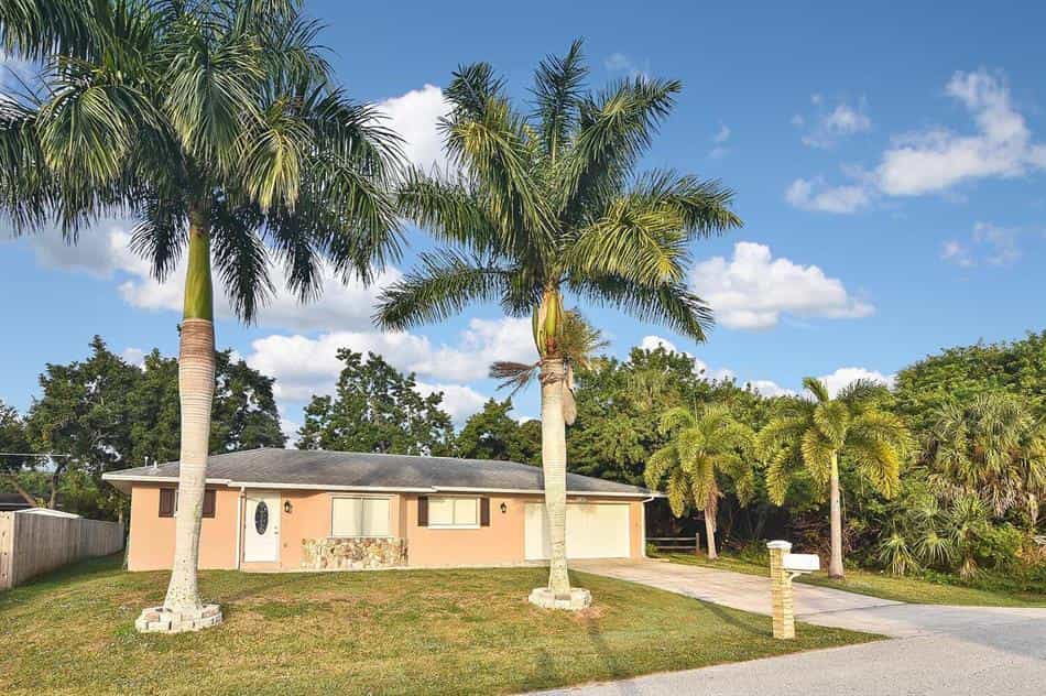 Huis in Port Charlotte, Florida 10110914
