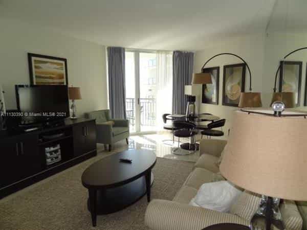 公寓 在 陽光島海灘, 佛羅里達 10111083