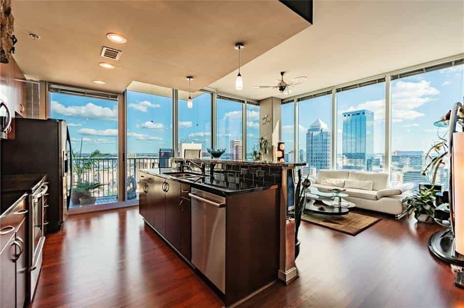 Condominium in Tampa, Florida 10111100