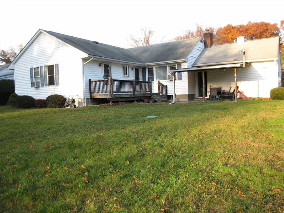 House in Wappingers Falls, New York 10111486