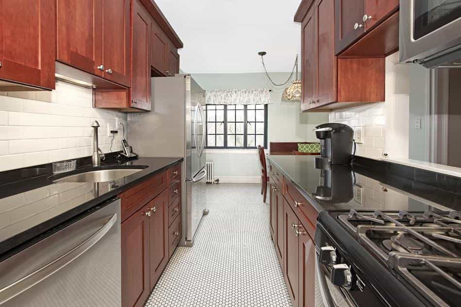 Condominium in Rye, New York 10111597