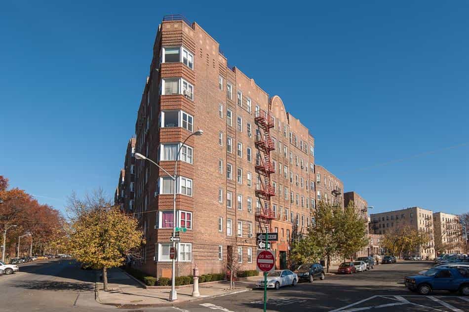 Condominium in Bronx, New York 10111845