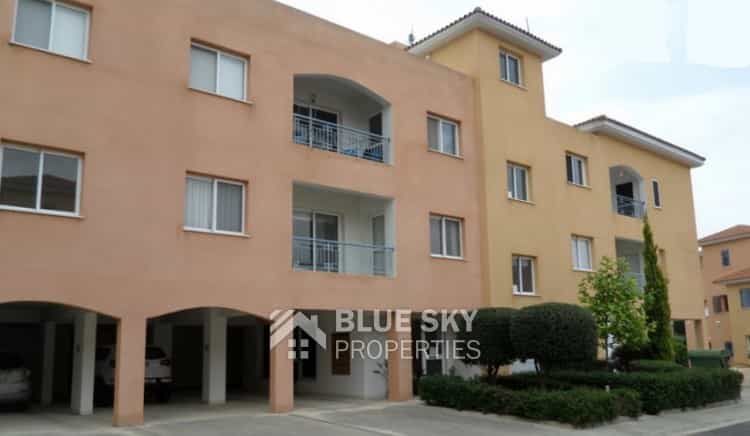 Condominium in Agia Marinouda, Pafos 10112180