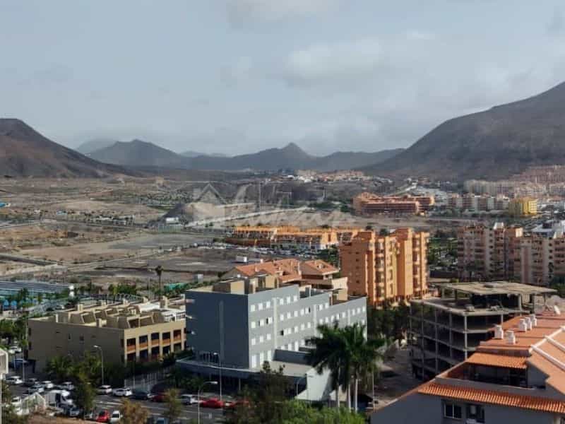 Condominium in Arona, Canarias 10112206