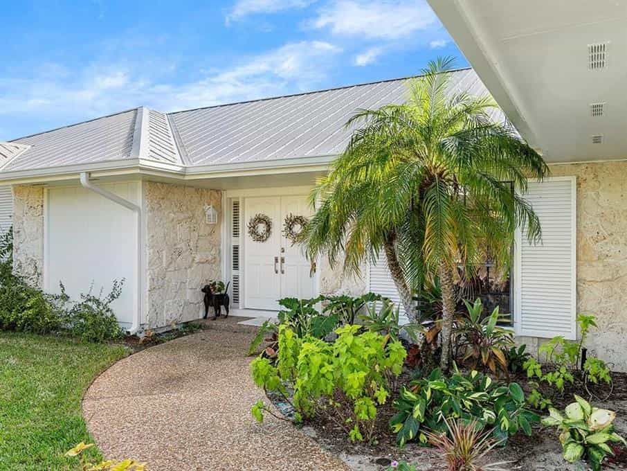 House in South Beach, Florida 10112386