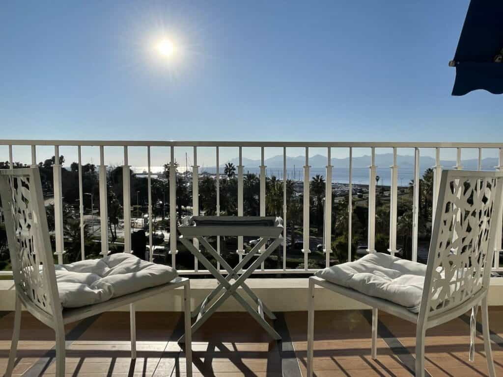 Condominium in Cannes, Provence-Alpes-Côte d'Azur 10112448