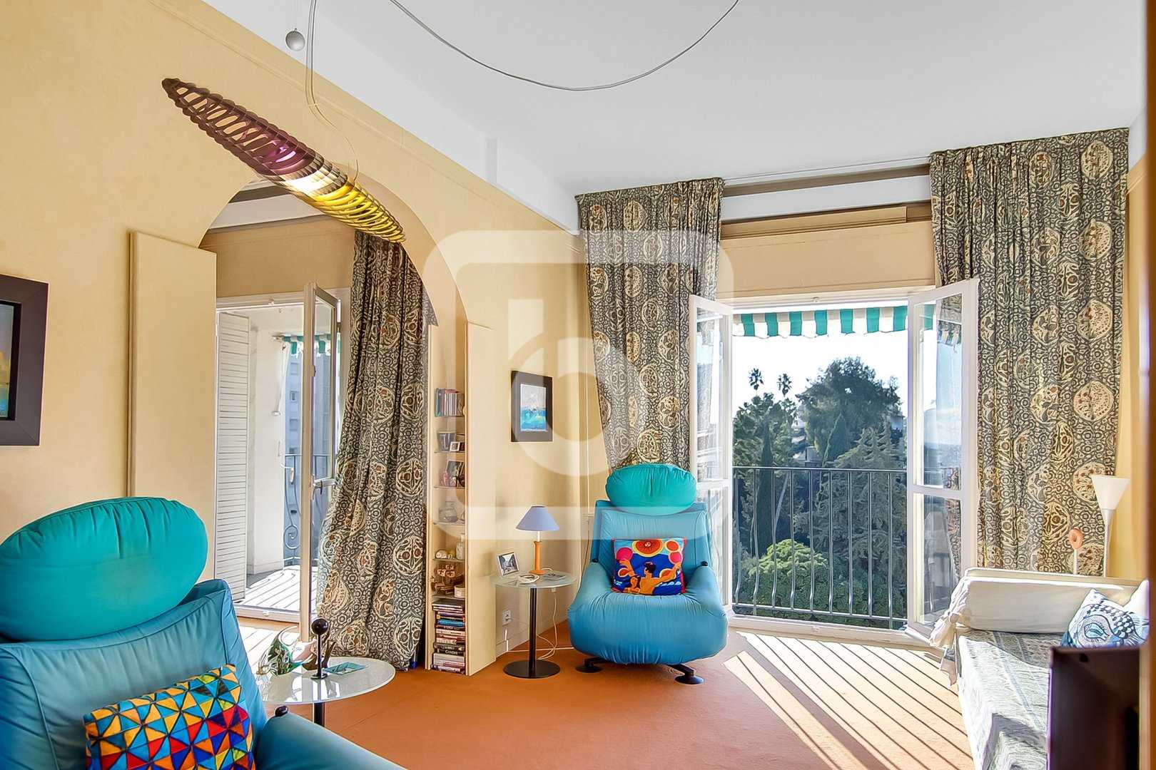 Condominium dans Nice, Provence-Alpes-Côte d'Azur 10112559