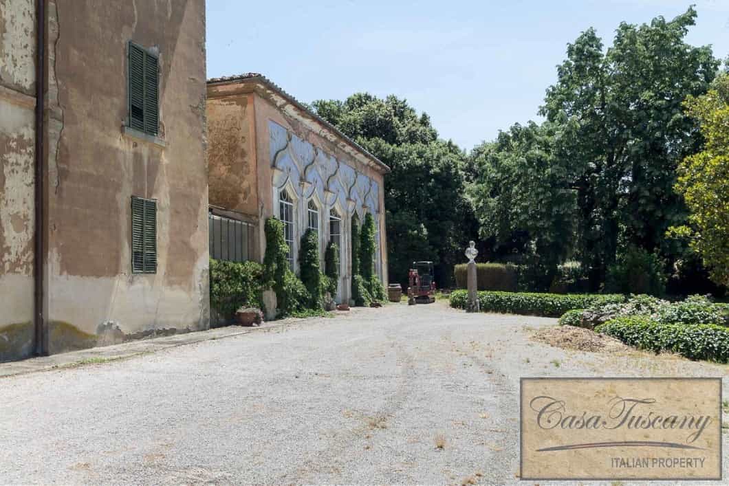 بيت في Cortona, Tuscany 10112891