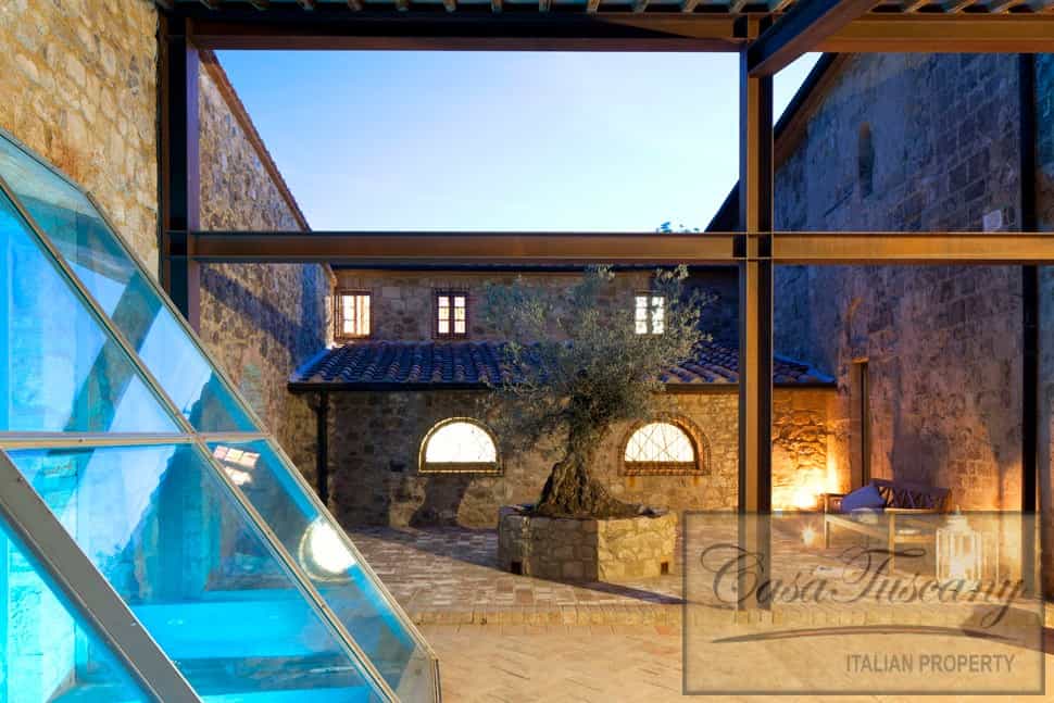 rumah dalam Pomarance, Tuscany 10112906