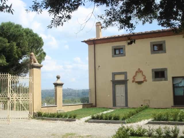 Osakehuoneisto sisään Casciana Terme, Tuscany 10112913