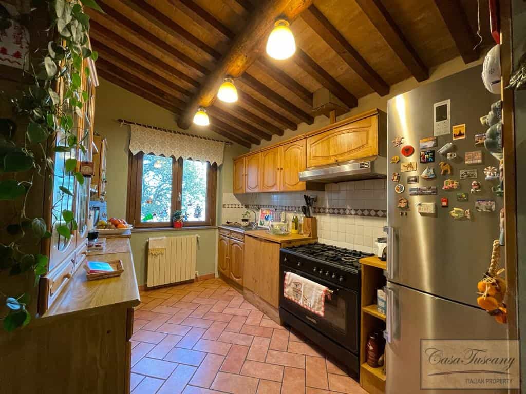 Dom w Chianni, Tuscany 10112921
