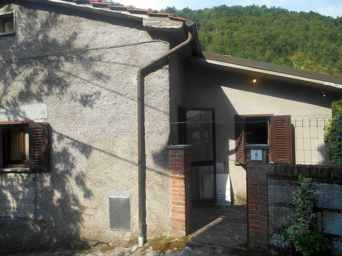 Dom w Fabbriche di Vergemoli, Tuscany 10112922