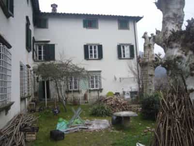 House in Bagni di Lucca, Tuscany 10112946