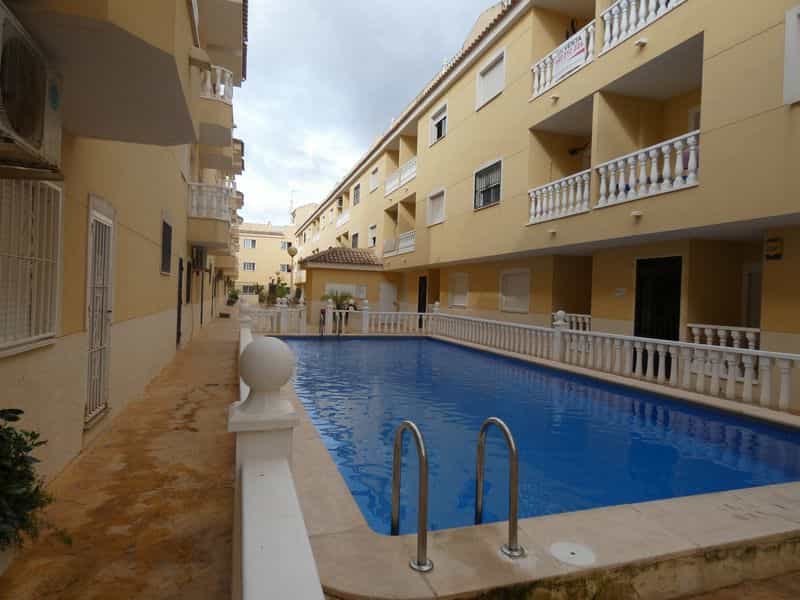 公寓 在 Formentera del Segura, Comunidad Valenciana 10113156