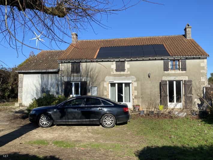 Hus i Bioussac, Nouvelle-Aquitaine 10113227