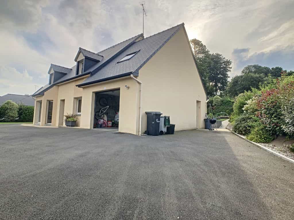 House in Louvigné-du-Désert, Bretagne 10113300