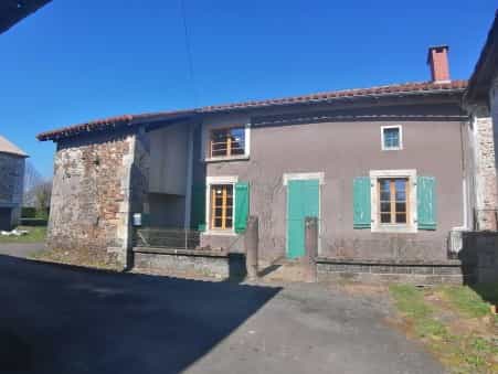 Hus i Montembœuf, Nouvelle-Aquitaine 10113332