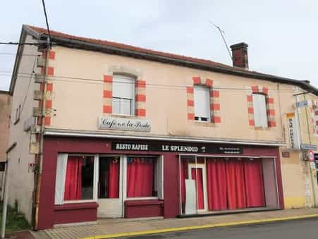 House in Roumazieres, Nouvelle-Aquitaine 10113351