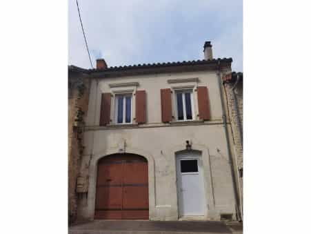casa no Chasseneuil-sur-Bonnieure, Nouvelle-Aquitaine 10113356