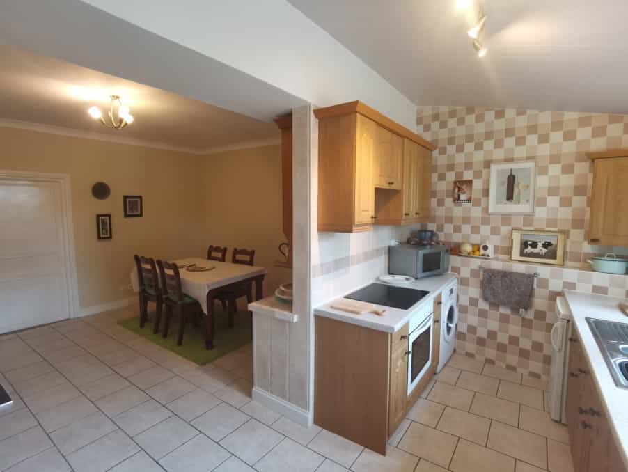 σπίτι σε Nieuil, Nouvelle-Aquitaine 10113427