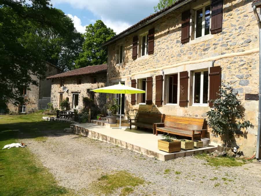 House in Lesterps, Nouvelle-Aquitaine 10113468