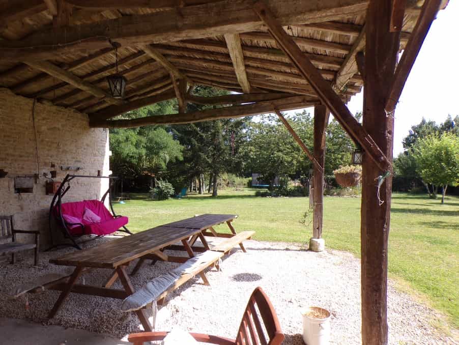 House in Lezay, Nouvelle-Aquitaine 10113479