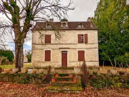 Hus i Mareuil, Nouvelle-Aquitaine 10113481